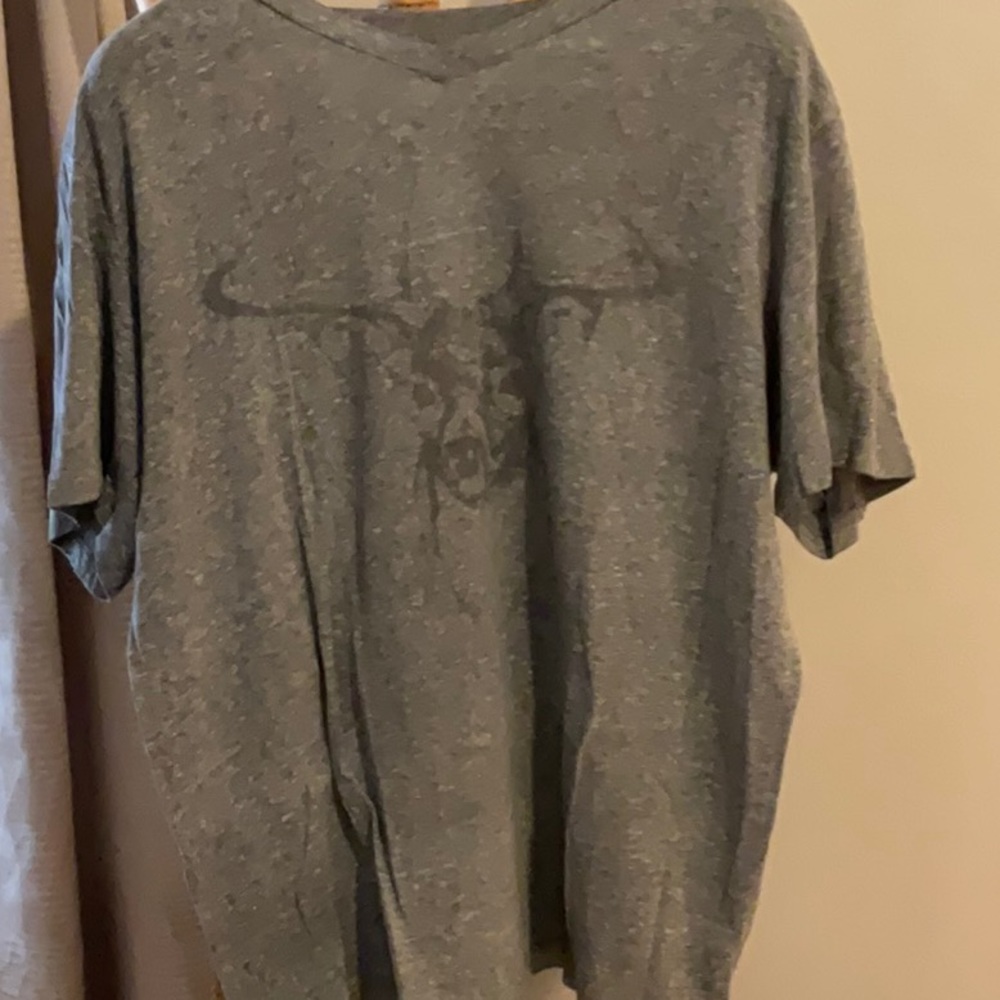 Dirty Hollywood Brand T shirt with buck faded XL runs small